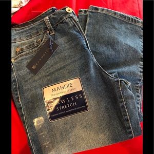 Women’s Bandolino Jeans. New. Size 6